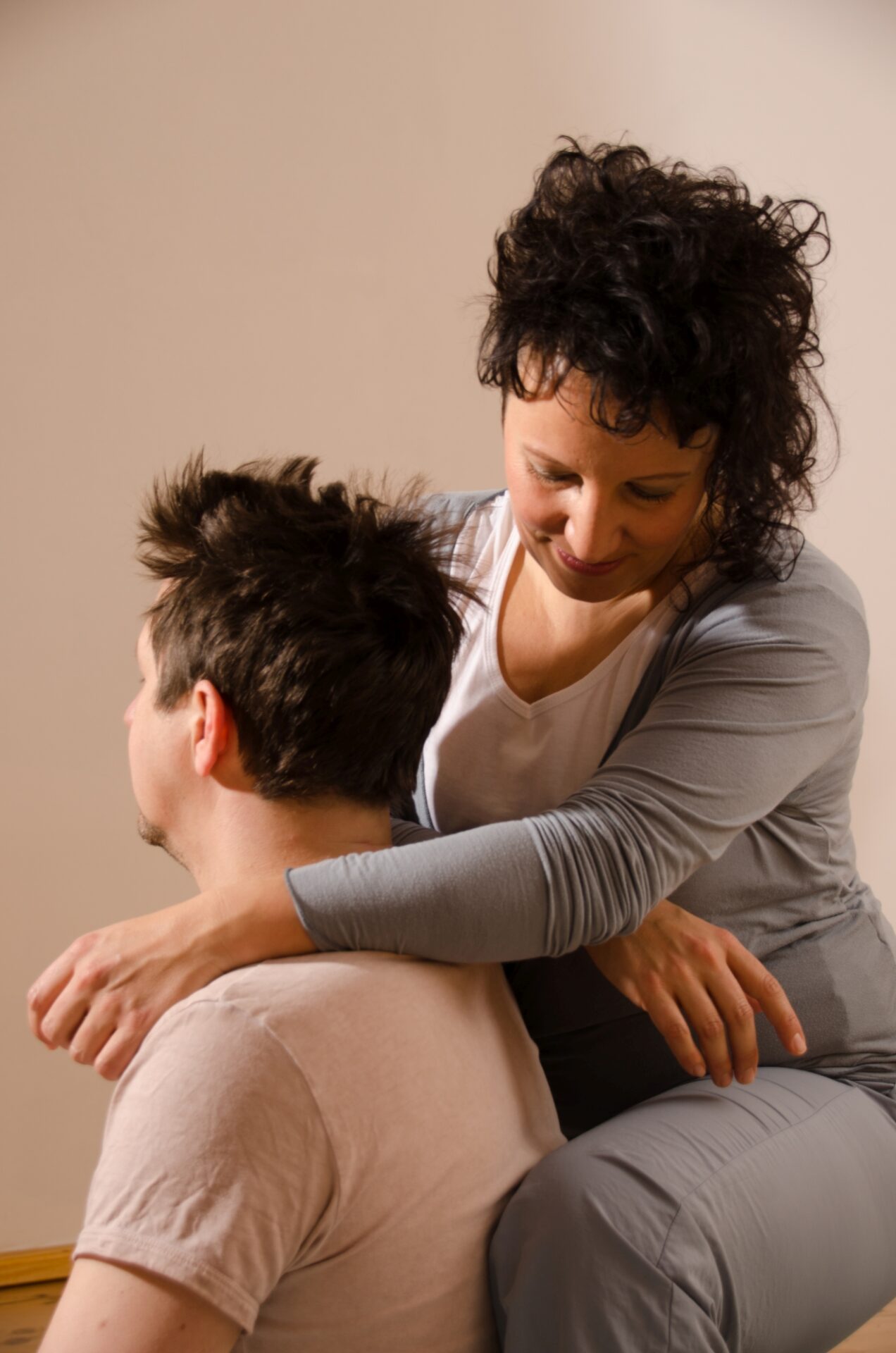 Shiatsu Nackenbehandlung – Verena Comploj